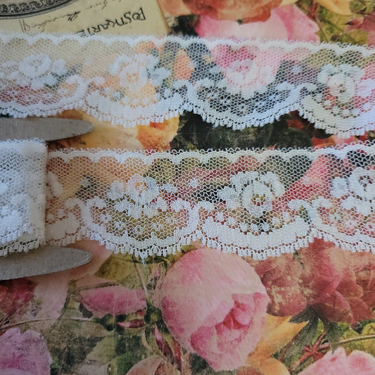 B-12 - 1 1/2" Vintage Lace - 1 Yard