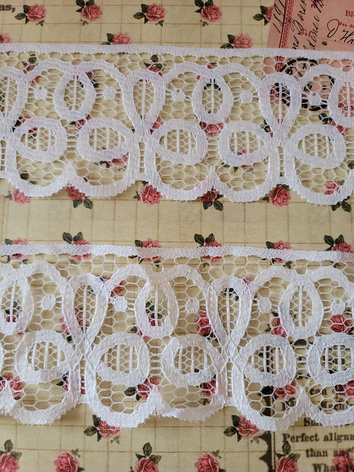C-13 - 2 1/2" Vintage Lace - 1 Yard