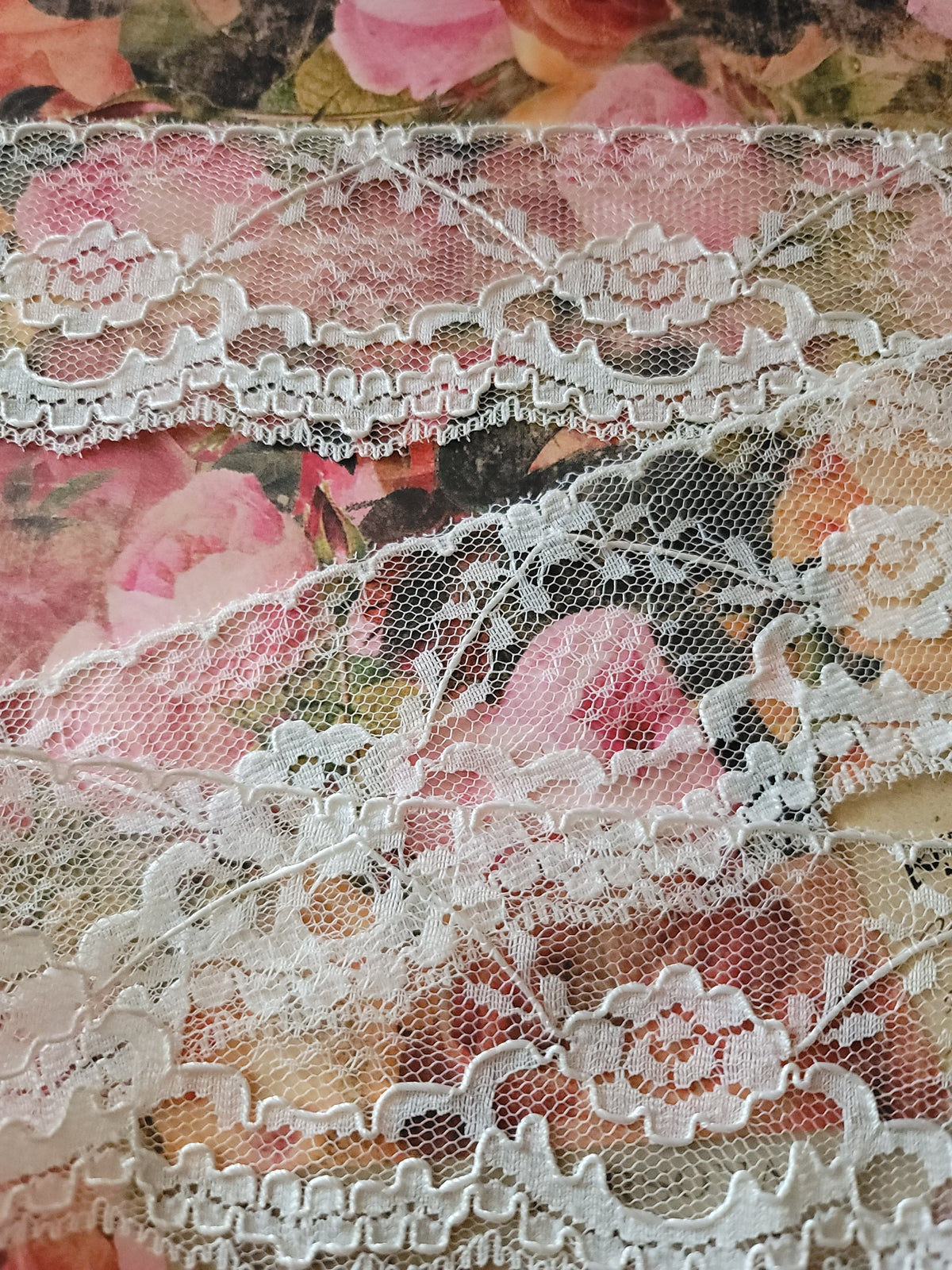 C-40 - 2 1/4" Vintage Lace - 1 Yard