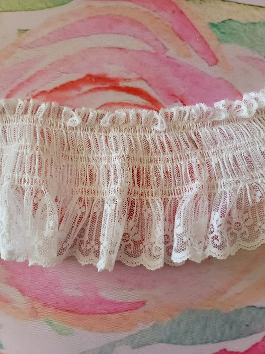 D-15 - 3 3/4" Vintage Lace - 1 Yard