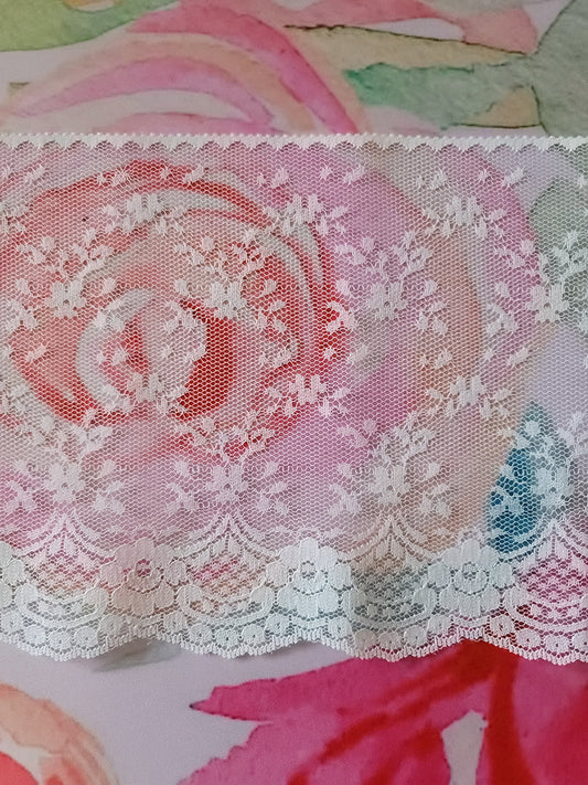 G-04 - 6 3/4" Vintage Lace - 1 Yard