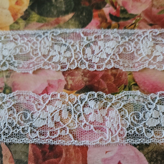 B-89 - 1 1/4" Vintage Lace - 1 Yard