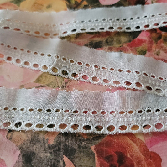 B-19 - 1" Vintage Lace - 1 Yard